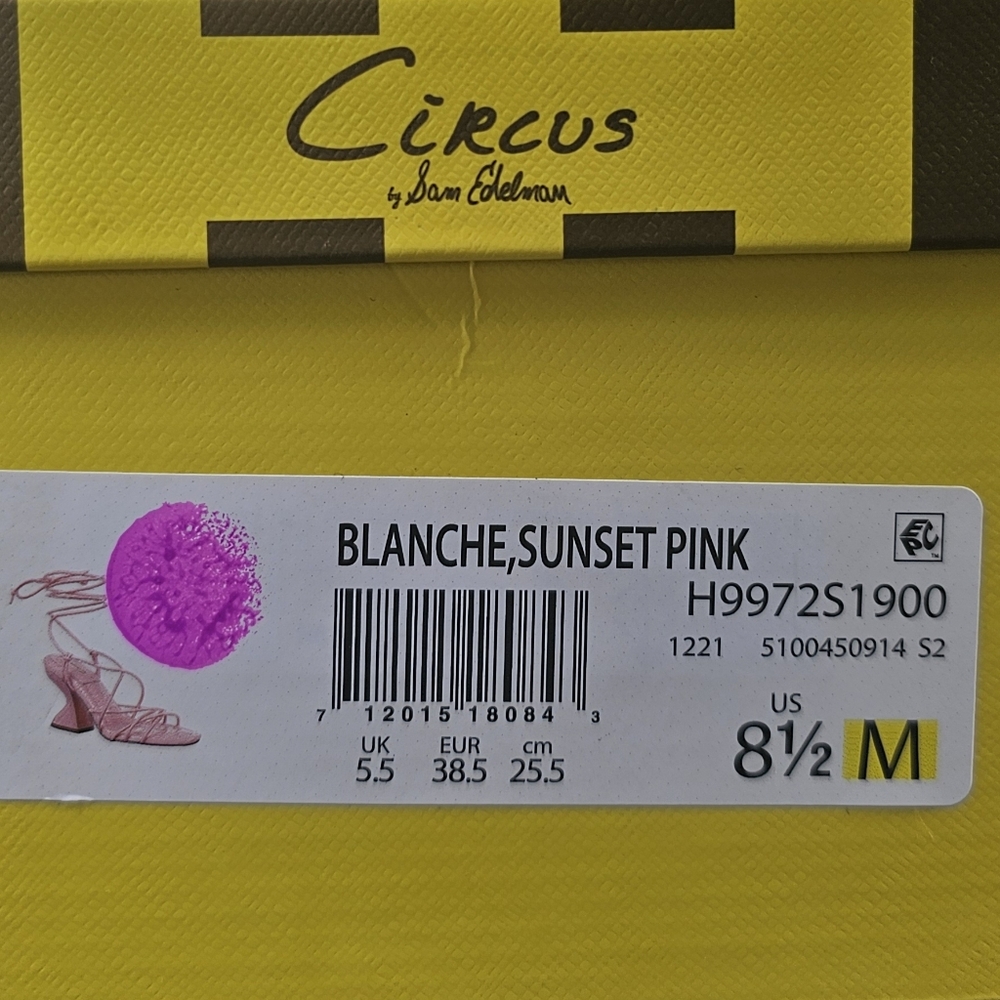Shoes - Picture 7 of 7